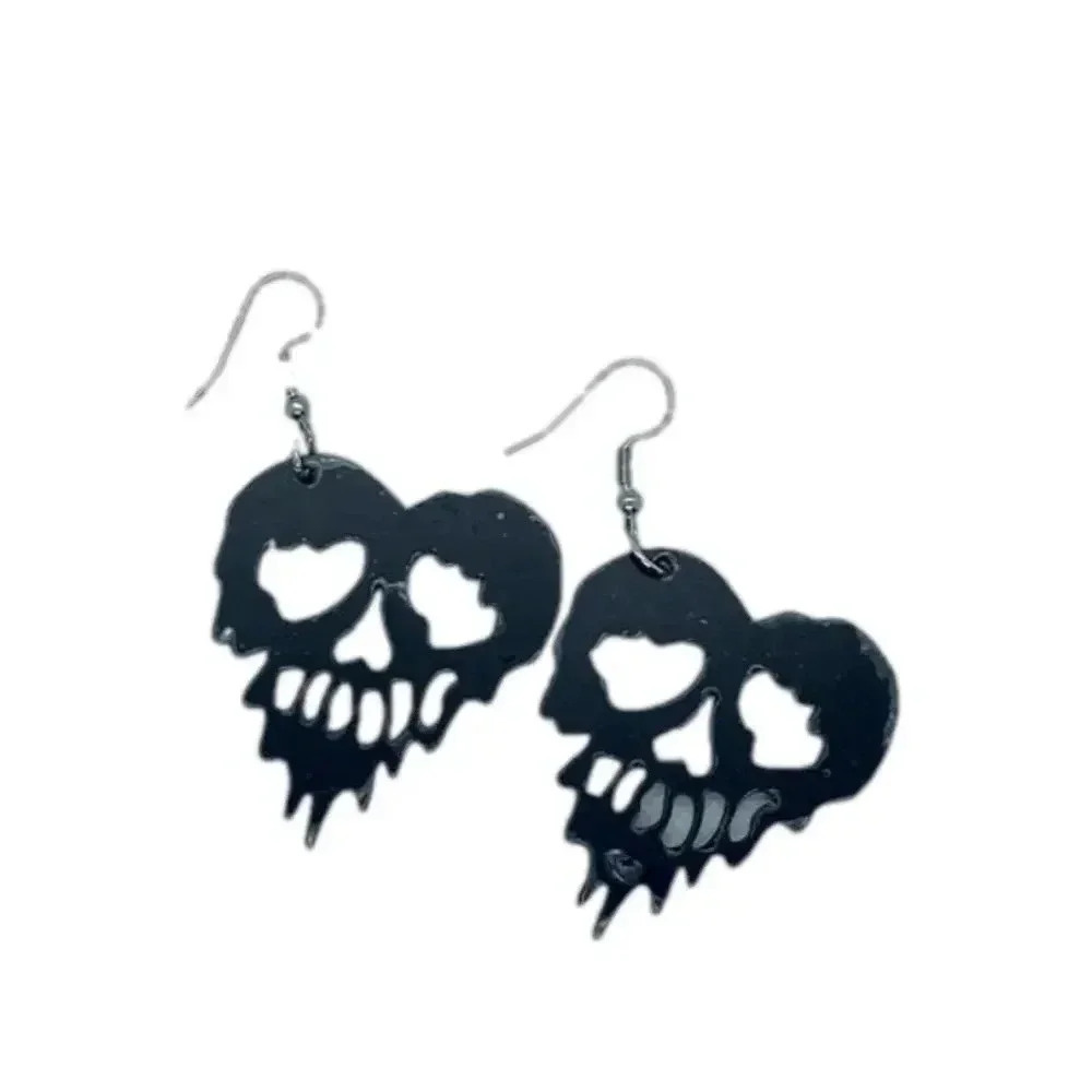 New black skeleton earrings Halloween earrings plastic heart shaped‎